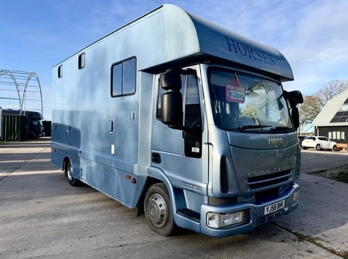 Horse lorry horsebox ford - lorry/,