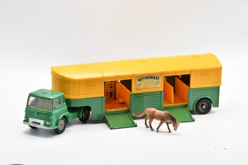 Vintage corgi toys - corgi, 1104