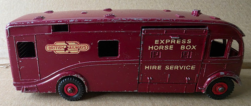 Dinky supertoys british - supertoys,